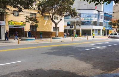 VENTA DE OFICINA 2° PISO EN AV. BALTA - CENTRO DE CHICLAYO